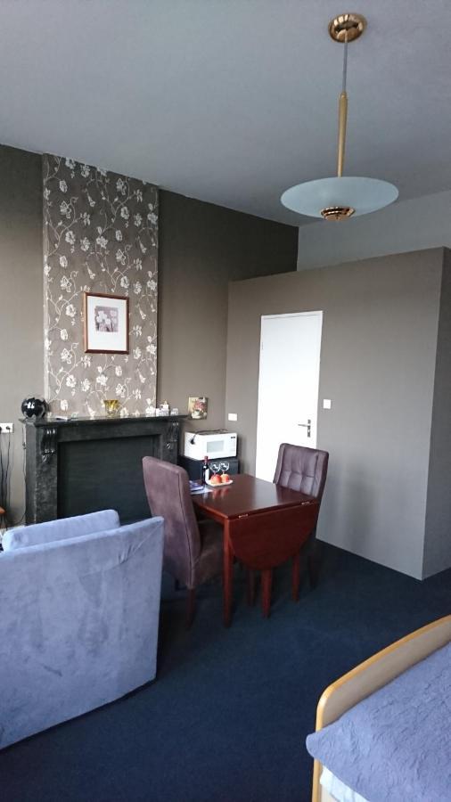 Bed and Breakfast Op De Burg Венло Экстерьер фото